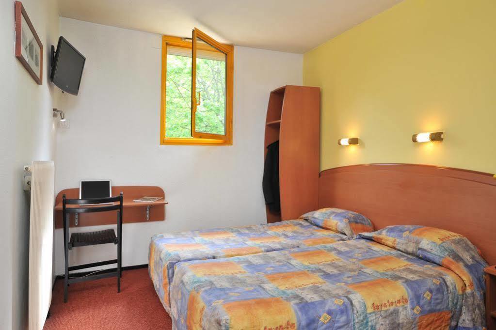 Hotel Amarante เบอซองซง ภายนอก รูปภาพ